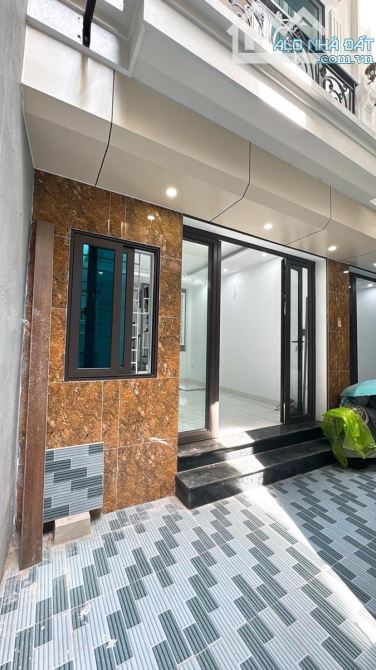 Bán Nhà Đê Trần Khát Chân 35M-5T,Sát Phố và Ô Tô tránh lô góc chỉ hơn 7 tỷ cực đẹp - 1