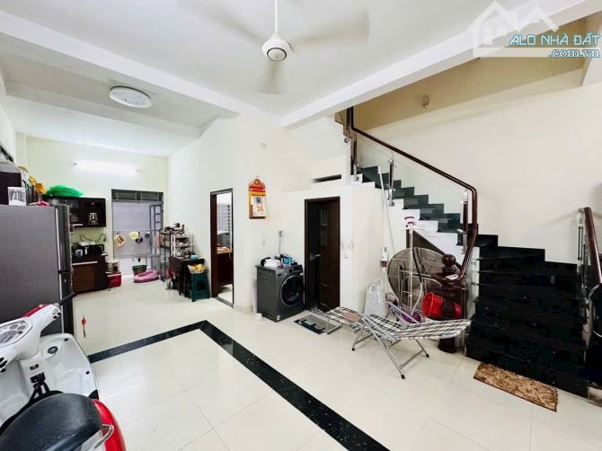 Bán nhà 1/.Lý Thường Kiệt,F1,Gò Vấp,Hồ Chí Minh. - ngang 7-15(103m2)3 tầng kiên cố. - 1