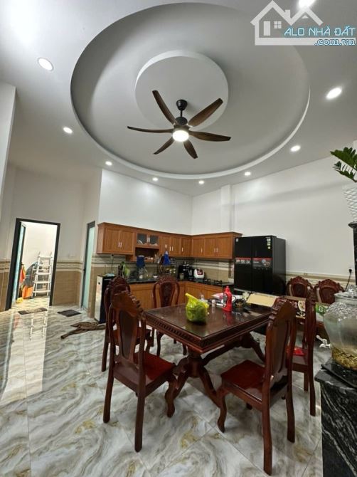 Nhà Xuân Thới Đông gần nhà thờ bùi môn.Dt 5x19 giá 5ty2 bớt lộc - 1