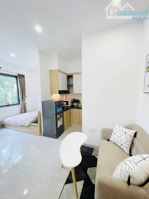 Bán nhà dòng tiền doanh thu cao phố Đại La 99m2, 8T, ô tô tránh đỗ vỉa hè, - 1