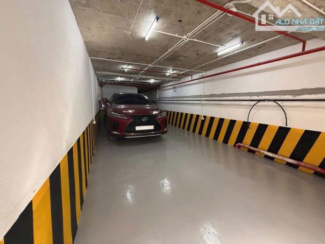 BÁN TOÀ NHÀ PHẠM VĂN ĐỒNG - 100M² x 8T THANG MÁY CÓ HẦM - DÒNG TIỀN 120TR/TH - Ô TÔ TRÁNH - 1