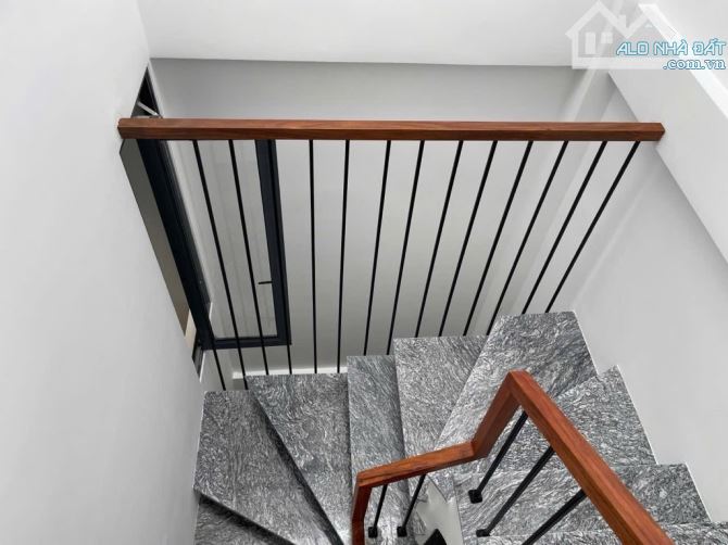 Bán nhà NGỌC HỒI 40m -4 TẦNG HIỆN ĐẠI == HƠN 6 Đồng￼ - 1