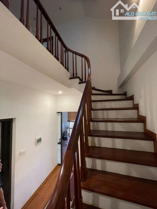 LIỀN KỀ 5 TẦNG THANG MÁY PHÂN LÔ VỈA HÈ KINH DOANH ĐỈNH NGÔ THÌ NHẬM LA KHÀ ĐÔNG 44m 18 TỶ - 12