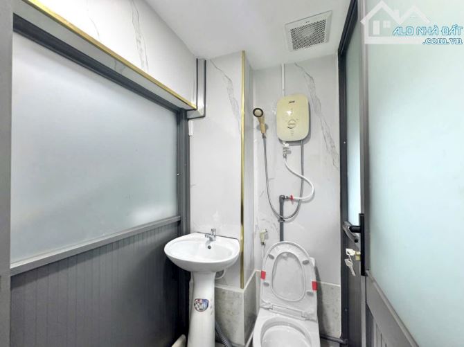 GẤP BÁN CĂN HỘ DỊCH VỤ 8 PHÒNG FULL NỘI THẤT – GẦN 120M² – - 12