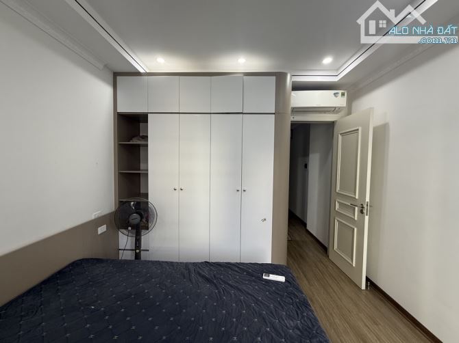 Nhà đẹp phố Nguyễn Văn Linh, 65m2- 6T, gara ô tô, thang máy, ngõ rộng thênh thang - 14