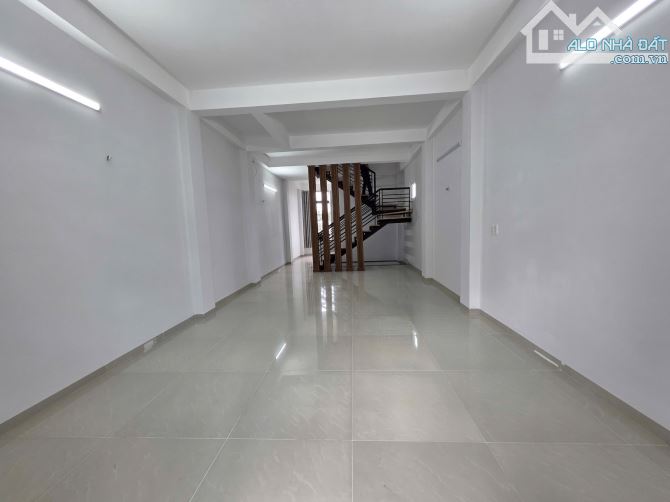 HẠ GIÁ BÁN GẤP!!!  NHÀ MỚI 3 LẦU MẶT TIỀN HÙNG VƯƠNG - 5TỶ 650 - 14