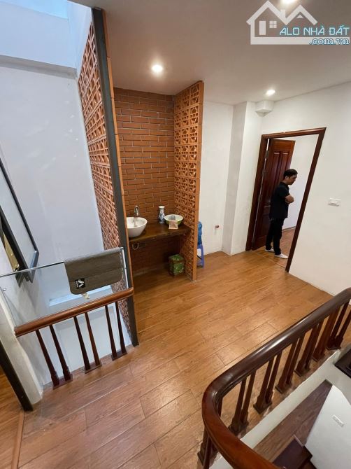 LIỀN KỀ 5 TẦNG THANG MÁY PHÂN LÔ VỈA HÈ KINH DOANH ĐỈNH NGÔ THÌ NHẬM LA KHÀ ĐÔNG 44m 18 TỶ - 15