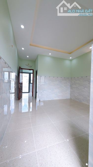 NHÀ MỚI XÂY  ĐÚC 4 TẤM DT 4 X24  CÓ 6 TỶ VIP Q4 - 15