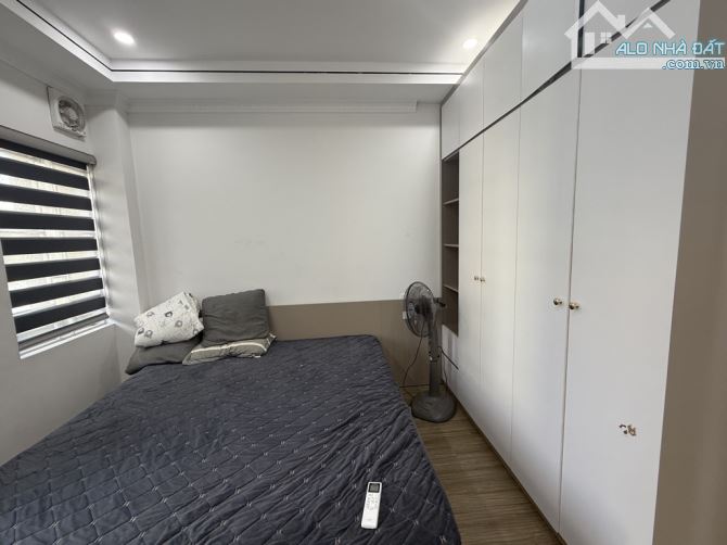 Nhà đẹp phố Nguyễn Văn Linh, 65m2- 6T, gara ô tô, thang máy, ngõ rộng thênh thang - 15