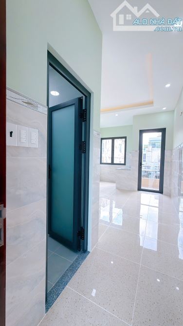 NHÀ MỚI XÂY  ĐÚC 4 TẤM DT 4 X24  CÓ 6 TỶ VIP Q4 - 16