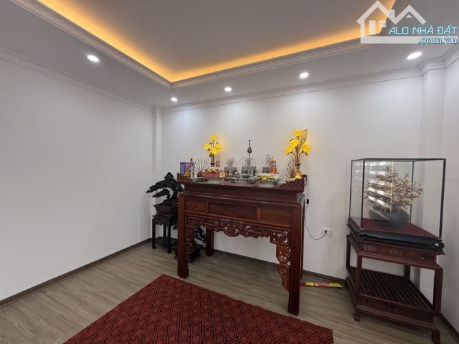 Nhà đẹp phố Nguyễn Văn Linh, 65m2- 6T, gara ô tô, thang máy, ngõ rộng thênh thang - 17
