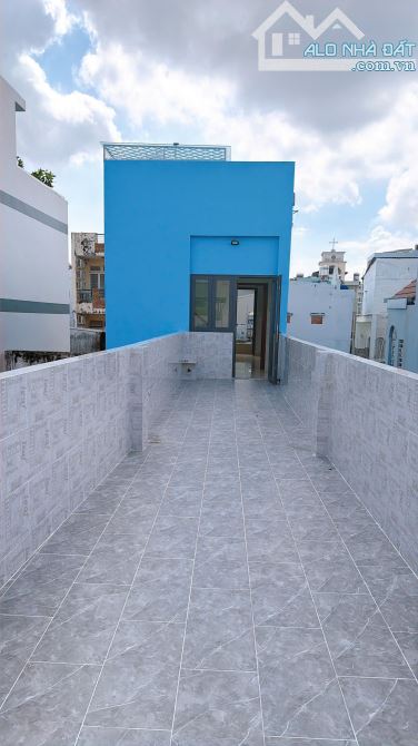 NHÀ MỚI XÂY  ĐÚC 4 TẤM DT 4 X24  CÓ 6 TỶ VIP Q4 - 19