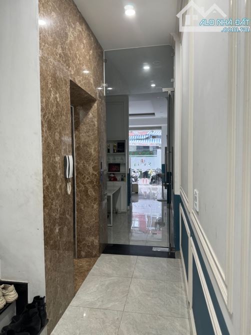 GẤP BÁN GIẢM 1 Tỷ SIÊU PHẨM 5 TẦNG THANG MÁY FULL NỘI THẤT ĐANG KINH DOANH SPA,100m2,6PN - 1