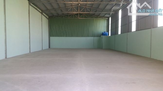 NHÀ XƯỞNG CHO THUÊ ĐƯỜNG DƯƠNG CÔNG KHI HÓC MÔN DT: 400M GIÁ 15 TRIÊU/THÁNG - 2