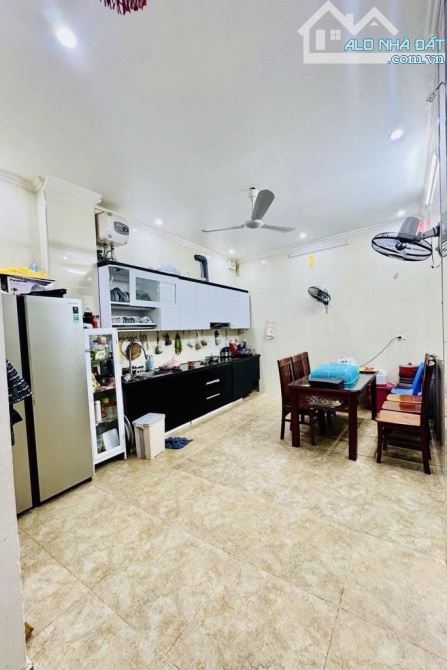 Hiếm ! Định Công Thượng, Hoàng Mai - Oto - Gần Phố - Full Nội Thất - 54M, 5 Tầng. - 2