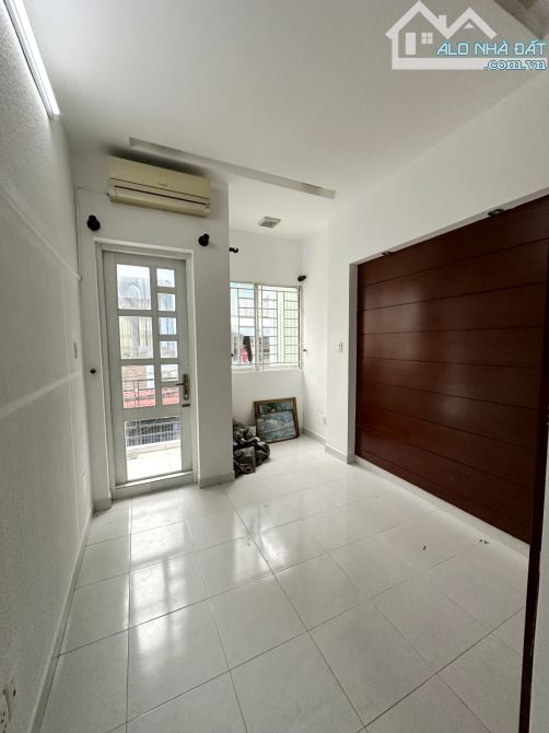 Cần bán gấp nhà đường đoàn văn bơ phường 14 quận 4 - 2