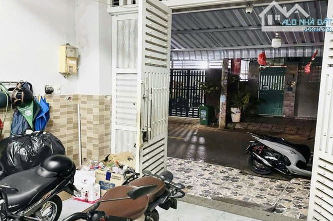 Bán nhà mặt tiền, Hiệp Thành 6, Quận 12, 71.2 m² (4.2m x 17m), 3 phòng - Giá 6.9 tỷ TL - 2