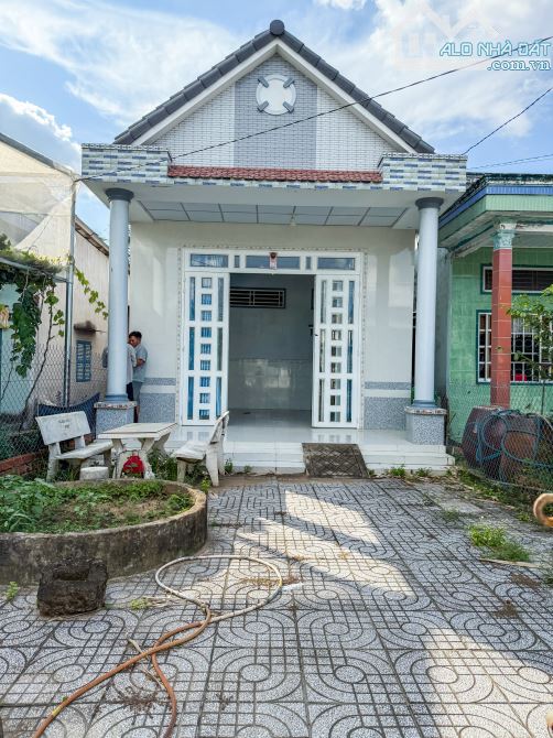 BÁN NHÀ TRỆT KIÊN CỐ CÓ SÂN ĐẬU Ô TÔ + CẦU GIÁO DẪN 91B - 2