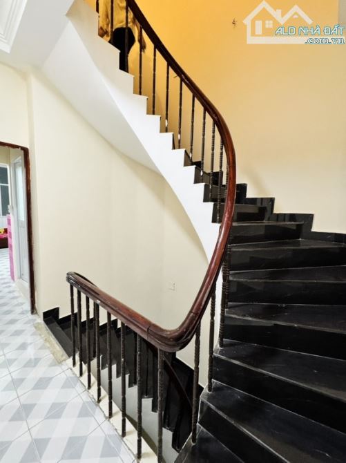 🏡HẺM XE HƠI CƯ XÁ PHAN ĐĂNG LƯU - 5 TẦNG BTCT - 7PN 7WC - NHĨNH 9  TỶ.   Mô tả:  - 53.6m2 - 2