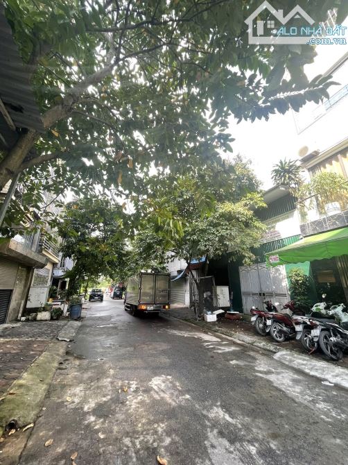 Bán lô đất DV02 Tây Nam Linh Đàm, 60m2, Giá 16.5 tỷ, Chủ ngộp bank cần bán gấp - 2