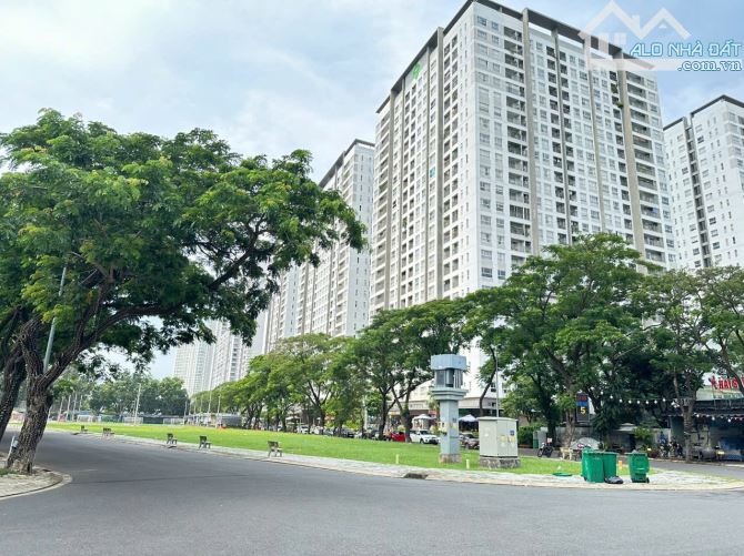 cần bán căn hộ ngay mặt tiền nguyễn hữu thọ shr 50m 2pn - 2