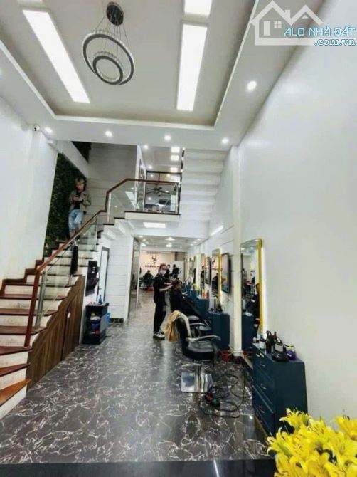 BÁN NHÀ PHÁO ĐÀI LÁNG 71m -6 TẦNG - MT 4,5m ĐỐNG ĐA - 2THOÁNG - Ô TÔ, KINH DOANH 33,6 TY - 2