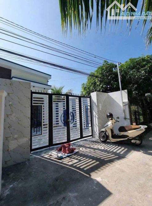 Bán căn nhà cấp 4 102m2 Tân An Hội Củ Chi giá  830 triệu sổ hồng riêng - 2