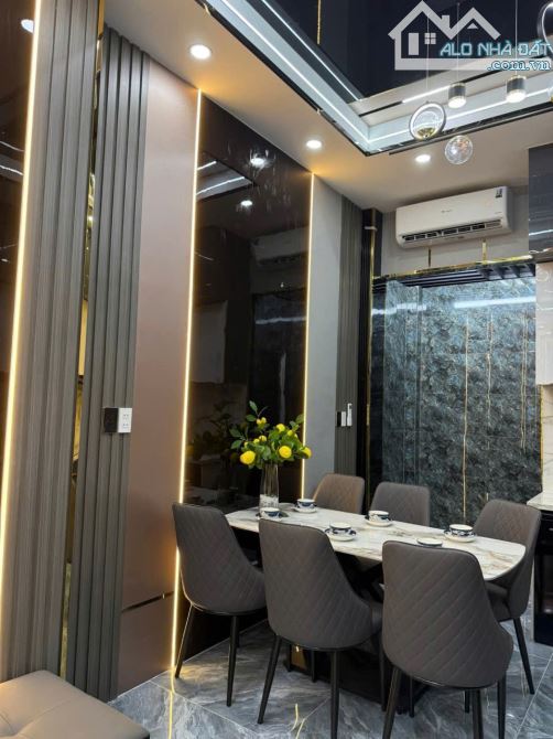 Bán nhà phố cao cấp khu Thesun Đào Tông Nguyên, NB, DT 4 x13,5m, 3 lầu, St. Giá 7,29 tỷ - 2