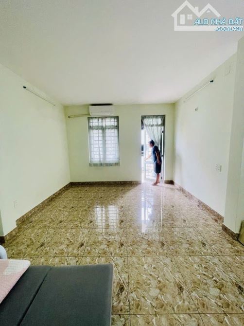 Mặt Tiền Kinh Doanh Vườn Lài Tân Phú , DT: 56m2  , 3  Lầu , Sầm Uất , Chỉ 8 Tỷ xíu - 2