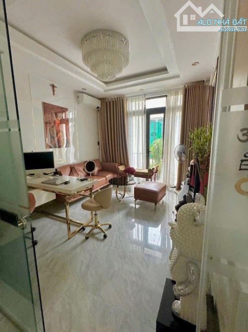 Bán nhà 4 tầng Trường Chinh, trung tâm Tp Huế - 2