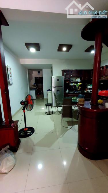 BÁN NHÀ 3 TAANG LÊ THANH NGHỊ - 115m2 CHỈ 18,2 tỷ - 2