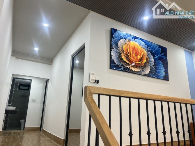 Nhà 2 tầng kiệt Trần Xuân Lê . DT:82.5m , ngang 5m5 . Nhà mới đẹp full nội thất - 2