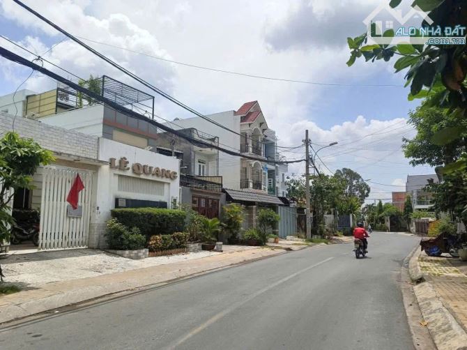Nhà cấp 4 có hoàn công, xã Tân Thới Nhì, 92,2m2 full thổ, SHR, 2 tỷ 2 - 2