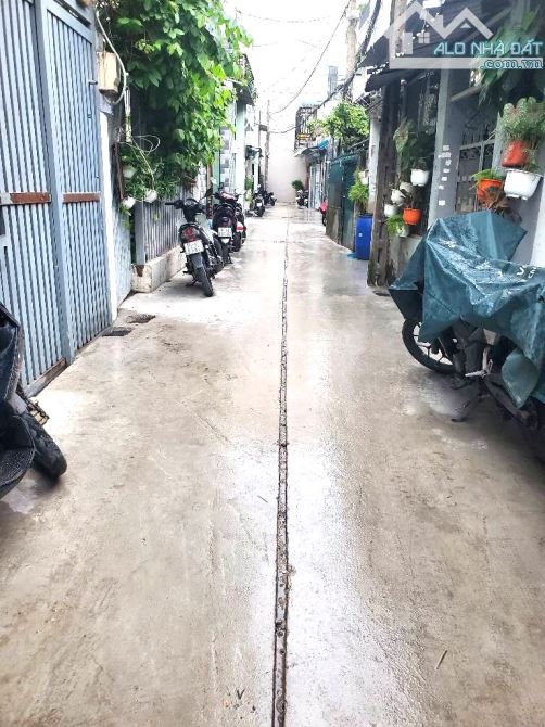 CĂN GÓC 2 MẶT HẺM- SÁT MẶT TIỀN- CỐNG LỞ- TÂN BÌNH -DT 77M2- 2 TẦNG- CHỈ 5.XTỶ - 2