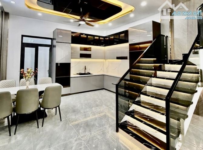 Nhà Phú Thuận, đẹp, mới, xách vali về ở luôn, 4 tầng, chỉ 7.9 tỷ - 2