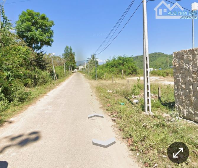 Bán đất Khánh Phú gần full thổ cư mặt tiền đường nhựa bên hông Uỷ ban xã đi vào - 2