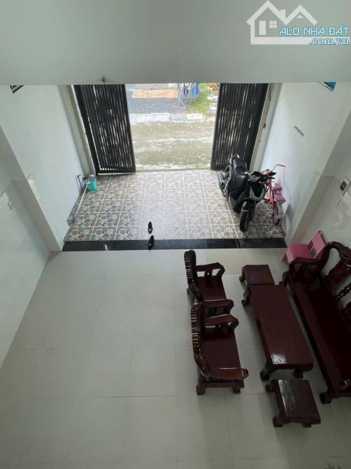 🏡 BÁN NHÀ GÁC LỬNG – GẦN CHỢ 26, P. TÂN PHONG - Diện tích: 71m², Sổ hồng riên - 2