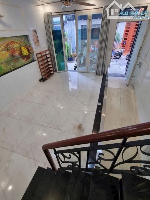 🔥HOT❗️NHÀ NỞ HẬU - 4 TẦNG - NGAY TÊN LỬA - KINH DOANH ĐỈNH💰CHỈ 5.6TỶ - 2
