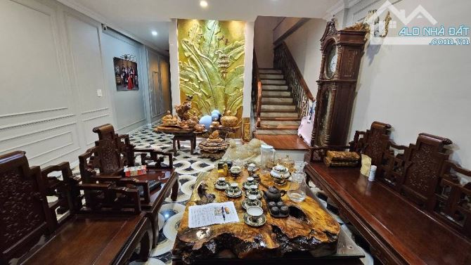 Bán nhà Đại Kim, phố Nguyễn Xiển, cổng Đại Học Thăng Long, 71m2, 5 tầng, mt 6.3m, 26.5 tỷ - 2