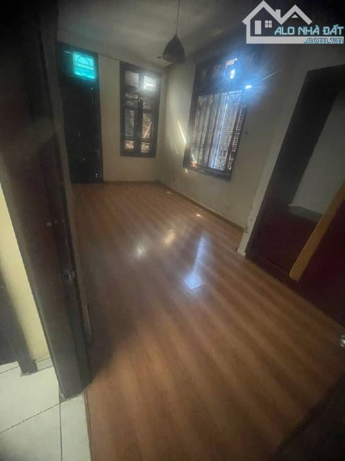 BÁN NHÀ PHỐ NGUYỄN CHÍ THANH 48M2- Ô TÔ TRÁNH- LÔ GÓC- CẠNH VINCOMSIÊU PHẨM HÀNG XÓM VINCO - 2