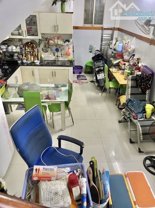 Bán nhà đẹp mặt tiền hẻm xe hơi Tạ Quang Bửu , 64m2, SHR, HCĐ, chỉ 8.5 tỷ. - 2