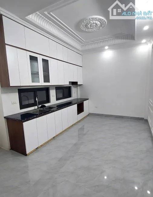 🏡 Trung tâm Thanh Xuân – Nhà đẹp 5 tầng, ô tô tránh, tiện ích ngập tràn! - 2