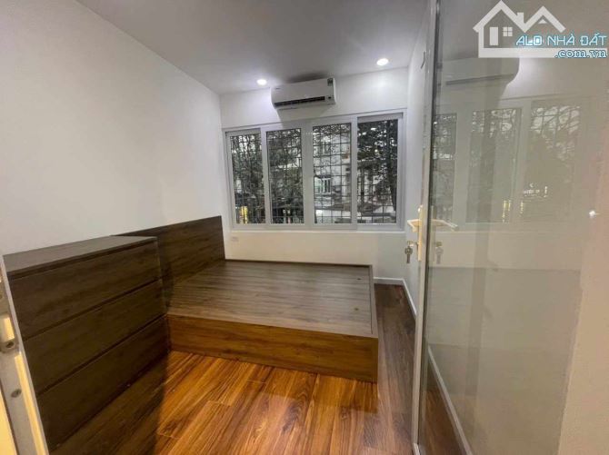 BÁN CĂN HỘ TẬP THỂ ĐƯỜNG NGUYỄN CHÍ THANH 70M2- MỚI FULL NỘI THẤT TRUNG TÂM ĐẮC ĐỊA QUẬN Đ - 2