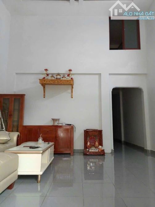 NHÀ MẶT TIỀN HẺM 217 NGUYỄN THỊ MINH KHAI  5 x 18m - 2