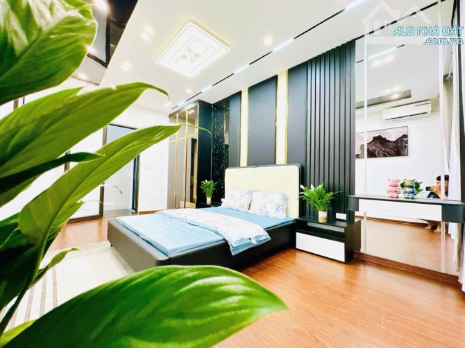 Cơ hội vàng: Nhà 4 tầng Khương Trung, full nội thất, vị trí đẹp gần ô tô – giá chỉ 7 tỷ - 2