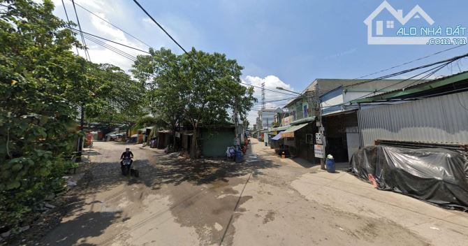 Kẹt tiền cần bán đất giá 740 triệu 150m² mặt tiền đường An Phú 13 – gần Aeon Mall - 2