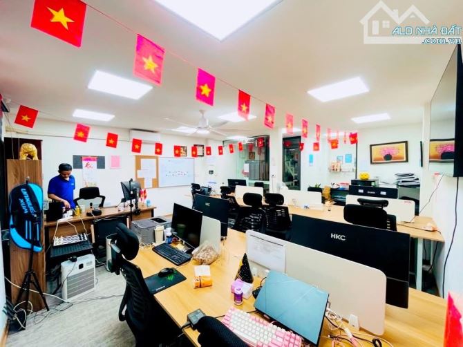 🌀 BÁN GẤP Nhà DOÃN KẾ THIỆN 82m²/3 Tầng- PHÂN LÔ cán bộ, Ô TÔ vào nhà- 2 thoáng chỉ 15,15 - 2