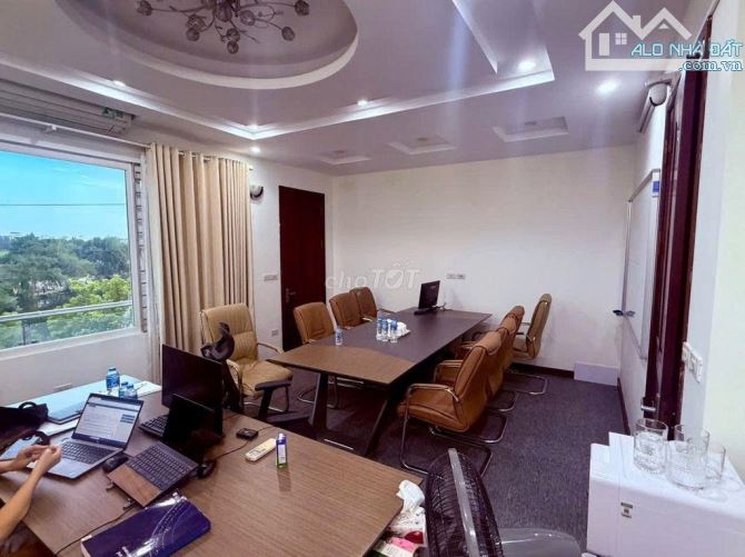 Cho thuê nhà mặt phố  Lâm Hạ, Long Biên – 80m² x 4T, MT 6m, giá 35tr/tháng - 2