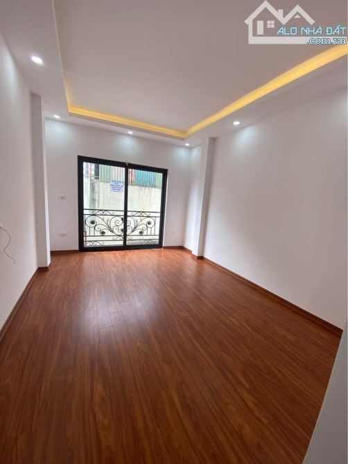 HIẾM ! BÁN NHÀ PHỐ THẠCH BÀN, LÔ GÓC 60M, 6 TẦNG THANG MÁY, NHỈNH 13 ĐỒNG - 2