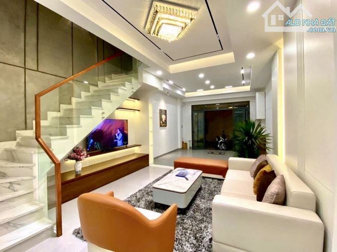 QUẬN 7 - XE HƠI NGỦ TRONG NHÀ - 3 TẦNG MỚI - 5❌17M - FULL NỘI THẤT - NHỈNH 9T - 2
